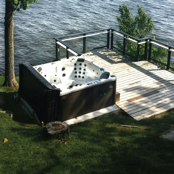 Niagara Falls 7-Person 60-Jet Hot Tub